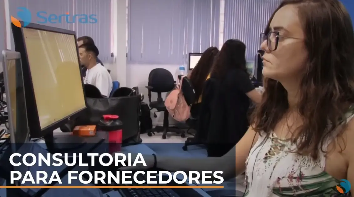 Imagem da equipe homologando um fornecedor com o texto: "Consultoria para fornecedores"